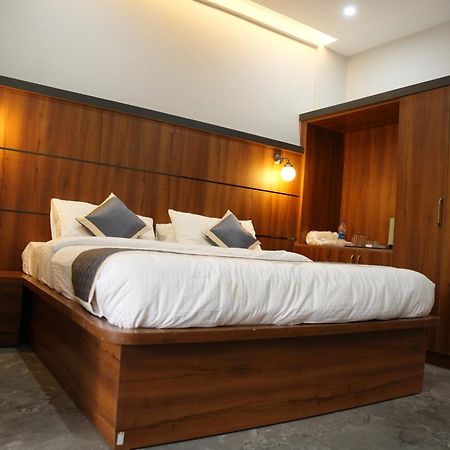 Sarvam Residency Hotell Sāgar Exteriör bild