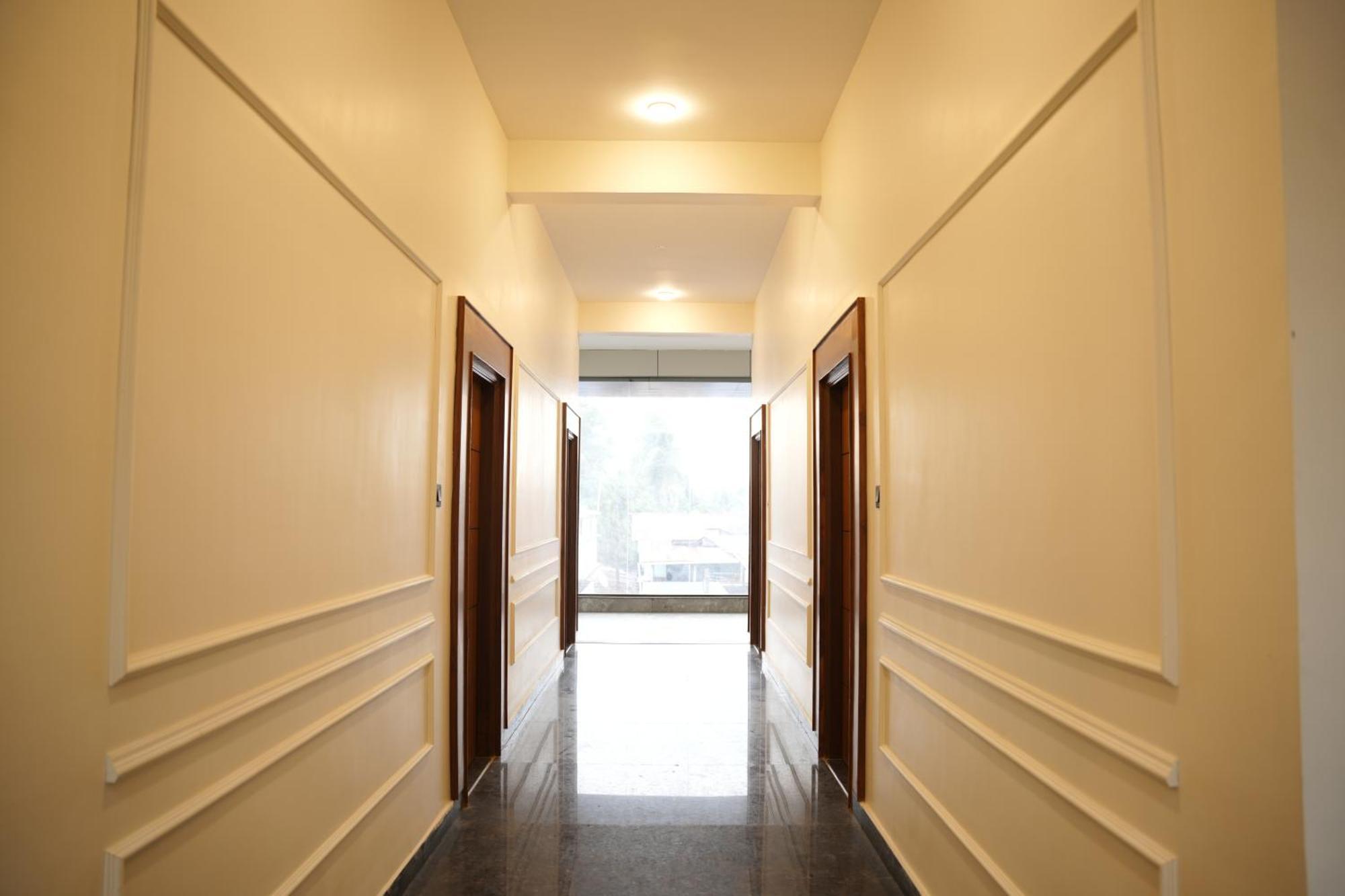 Sarvam Residency Hotell Sāgar Exteriör bild