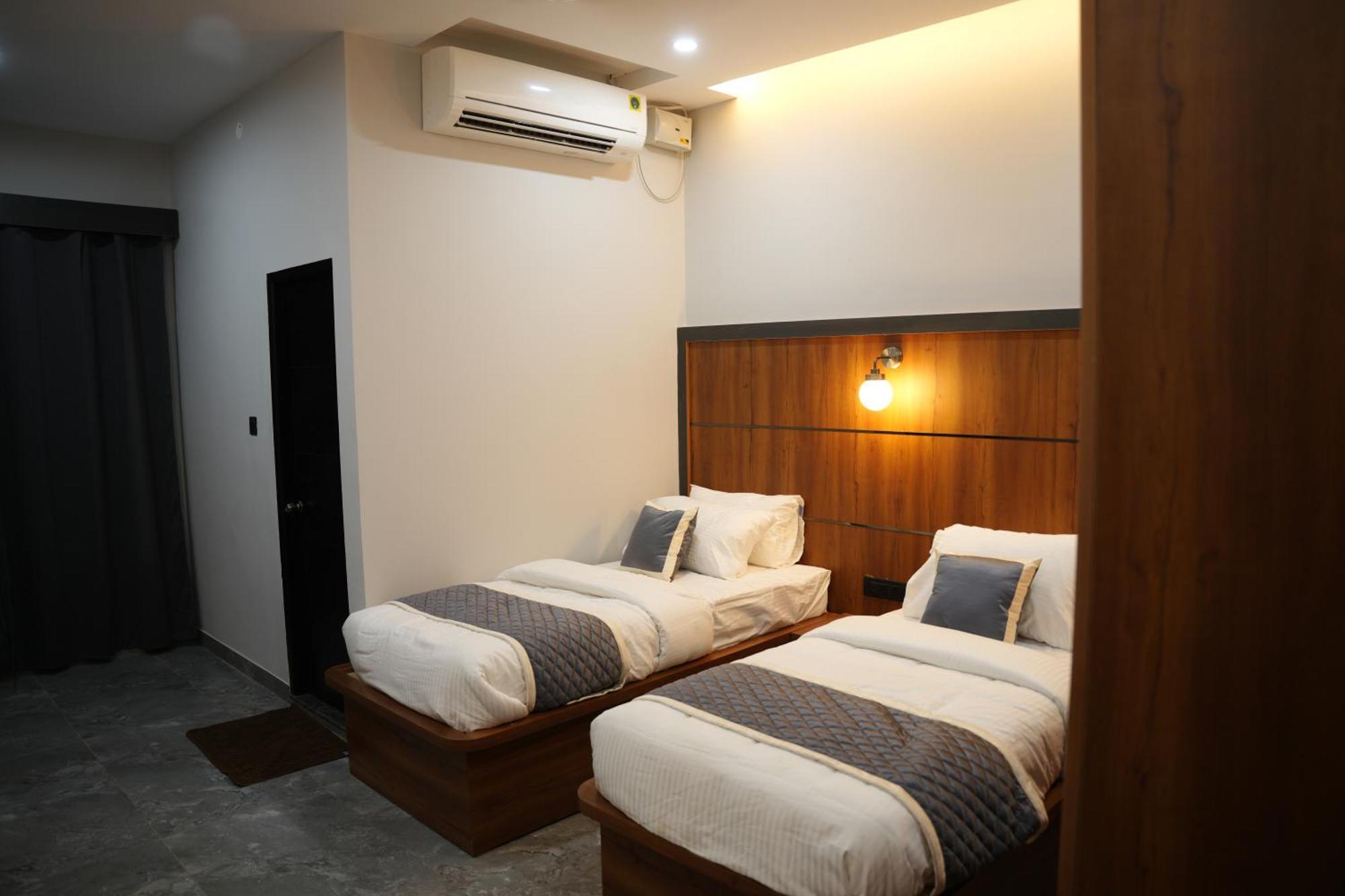 Sarvam Residency Hotell Sāgar Exteriör bild